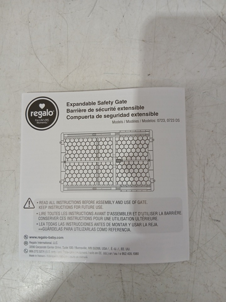 regalo plastic expandable safety gate - 28" - 42" x 23" - grey (model: 0723ds) image 4