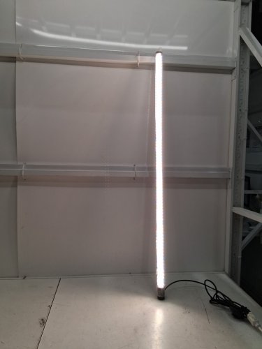 BARRINA INDOOR VERTICAL LED GROW LIGHT - 2FT/20W - BLACK - (MODEL: T10F20) image 2