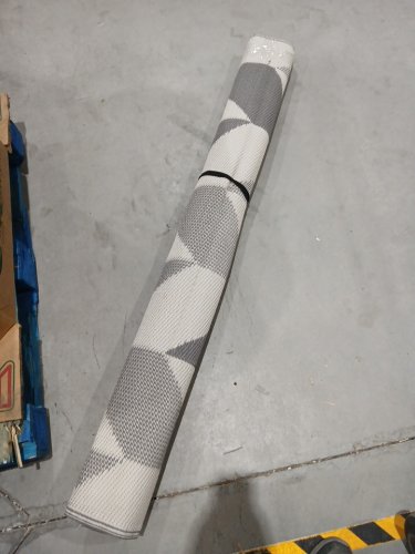 LARGE OUTDOOR GEOMETRIC AREA RUG - 7.6FT X 5FT - GREY/WHITE image 2