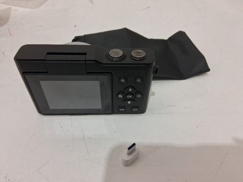 Digital Camera with 16X Zoom - 64MP / 180 Degree Flip Screen (Model: DC082-LXT-8) image 3