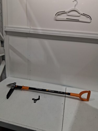 Fiskars 3-Claw Stand Up Weed Puller - 39" - Black/Orange (Model: 378800-5002) image 3