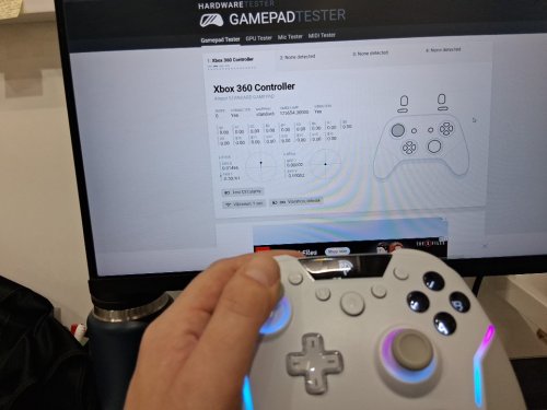 EasySMX X20 Wireless Gaming Controller with RGB Backlit, 6-Axis Gyro on Multi-Platform, Mech Buttons- Compatible with PC/Switch/Steam/Android - white - (MOdel:x20) image 3