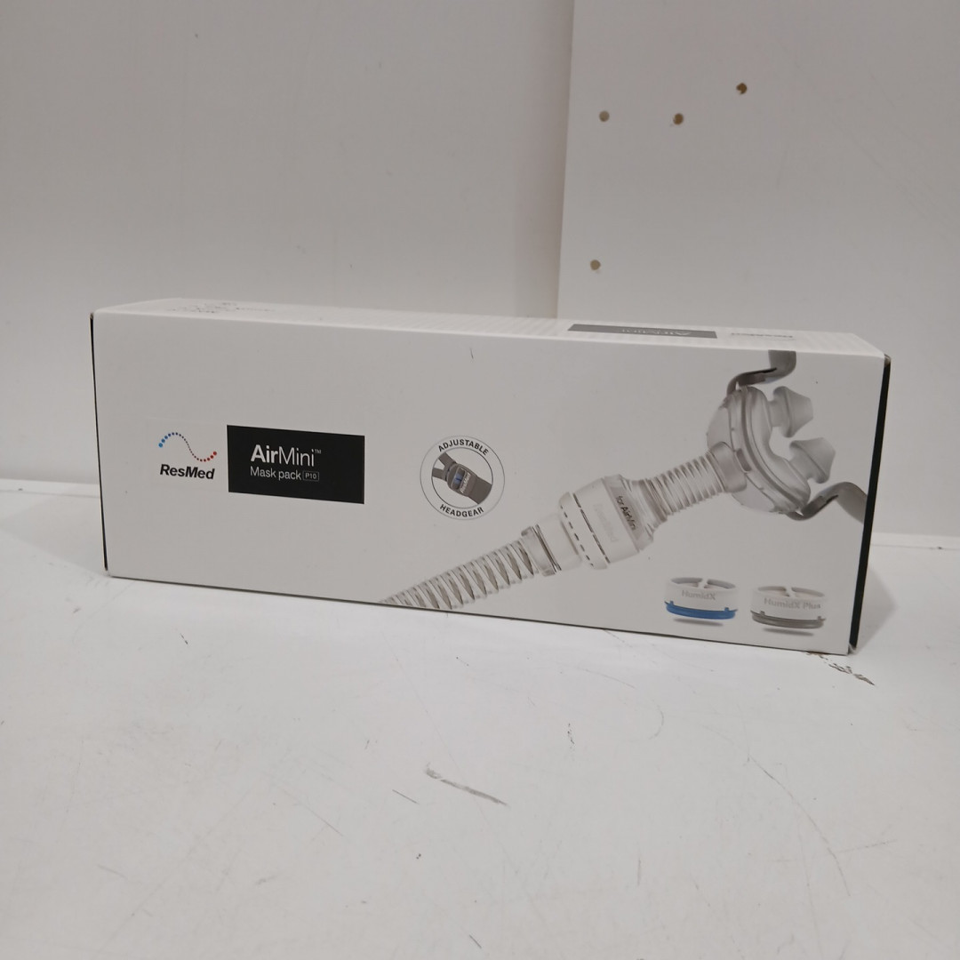ResMed AirMini AutoSet with P10 Mask Pack - SMALL - LARGE - (MODEL: 38824) image 2