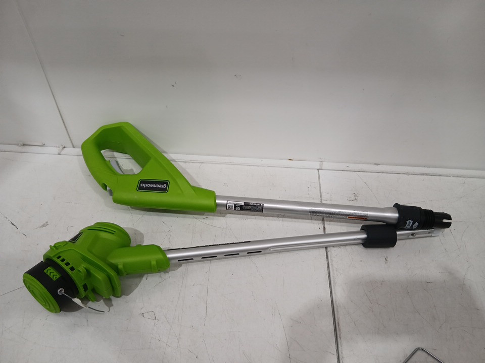 Greenworks *tool only* Cordless String Trimmer with adjustable handle - compatible with 40V greenworks battery - 12"- green/black (Model: stf309) image 4