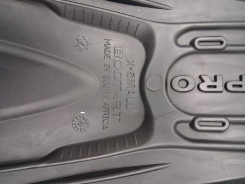 scubapro boot-fit diving fins with carry bag - extra small - black image 4