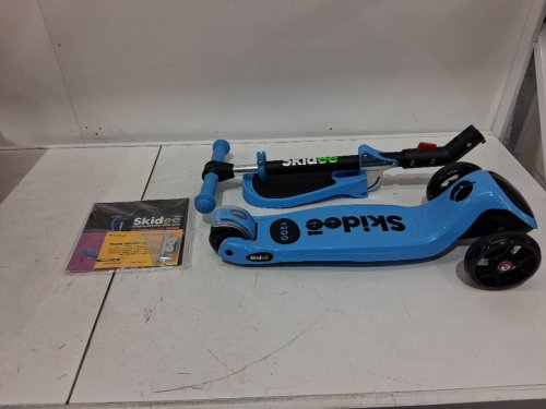 kids SKIDEE Kick Scooter with light up wheels - blue (model: y200) image 3