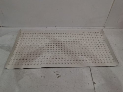Rubbermaid Commercial Safti-Grip Bath/Shower Mat- X-Large 18" x 36" -White image 4