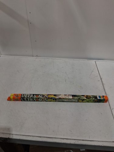 Zoo Med Ultra Sun Trichromatic Super Daylight  Fluorescent Bulb T8 - 18w - 6500k - 24" (model: UL-24E) image 2