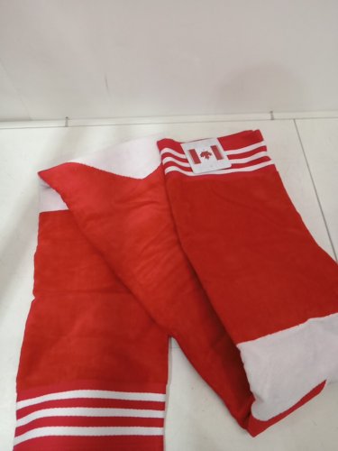Safdie & co Canada day jacquard beach towel - 40" x 70" - red/white (model: 1993030) image 2