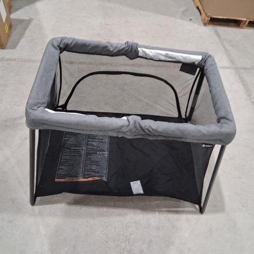 SAFETY 1ST DREAM AND GO LIGHTWEIGHT FOLDABLE PLAYARD WITH SOFT MATTRESS AND ZIP-UP BASSINET - 26" x 31" x 42" - GREY WOLF (MODEL: 05112CGRW) image 3