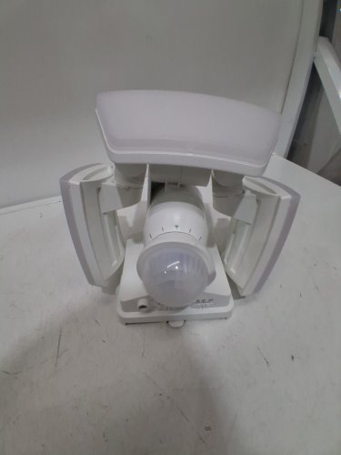 LUTEC MOTION ACTIVATED SOLAR SECURITY LED FLOOD LIGHT - 5000K - 3000LM - WHITE (MODEL: 1937995) image 3