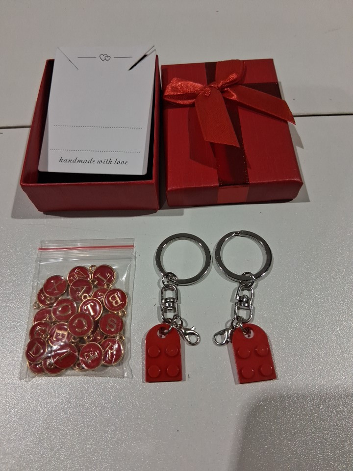 2PC MATCHING HEART COUPLES KEYCHAIN WITH PERSONALIZED A-Z CHARMS - RED/SILVER image 3