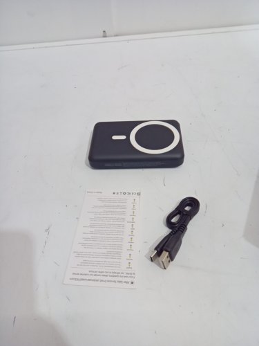 podoru MAGSAFE wireless power bank WITH FOLDING MAGNETIC STAND - 5W/7.5W/10W/15W - 10000mah - black (model: kt-d009) image 2