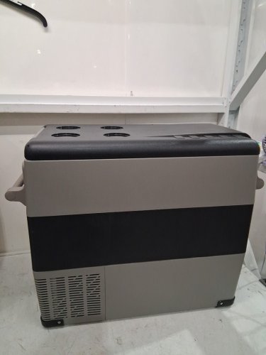 EUHOMY Electric Cooler Refrigerator Fridge/Freezer With APP Control - 55L CAP - 12V - Black/Grey (Model: CF001-55GR-CAEH) image 3