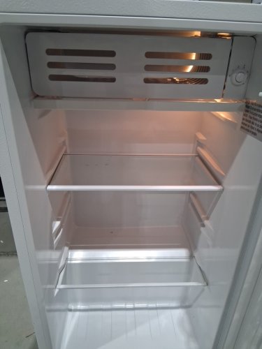 Frigidaire compact Mini fridge with chiller and Eraser Board door - 3.2cu.ft. - white (model: EFR331-white-6com) image 6