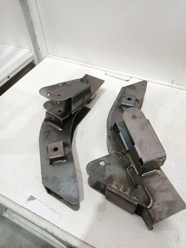 Rear  Left & Right Trail Arm Frame Rust Repair for 1997-2006 Jeep Wrangler TJ  - silver (model: lyam-264-20) image 4
