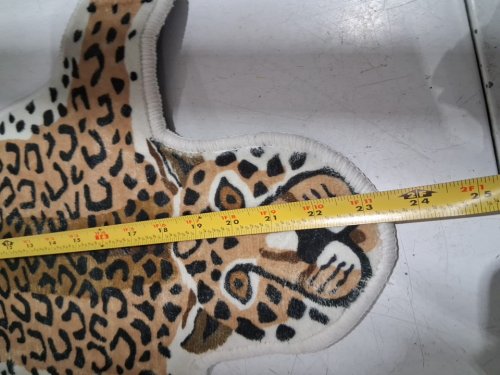 non slip hand-tufted leopard-shaped wool area rug -24"x 16" - brown /black image 3