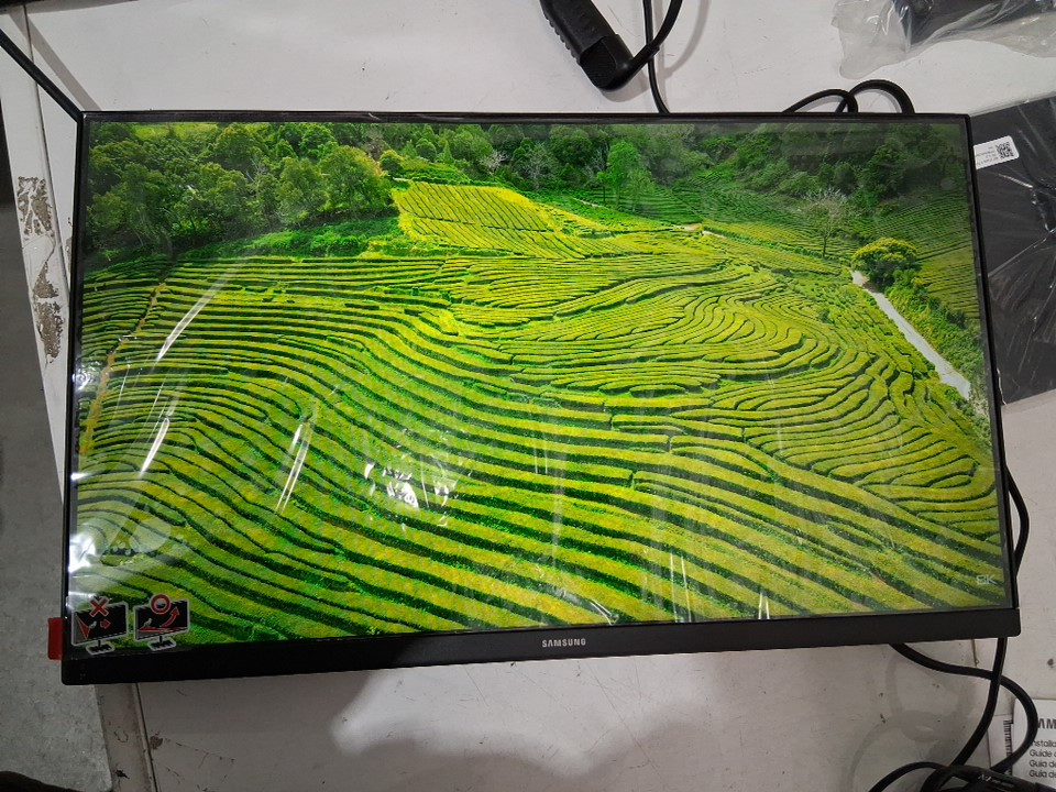 samsung s3 22" full hd monitor with eye saver - 100hz - black (model: s22d300gan) image 6