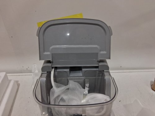 Frigidaire Countertop Crunchy Chewable Nugget Ice Maker - 28lb per day - 1L capacity - 200w - stainless steel (model: EFIC228) image 5