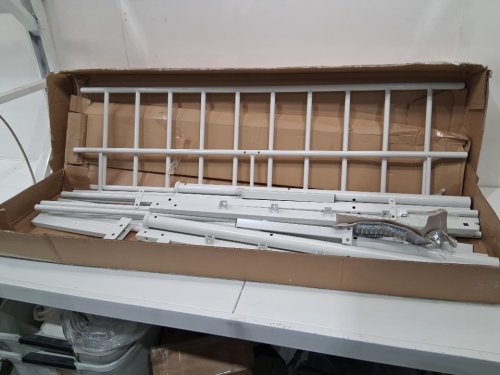 YAHEETECH METAL PLATFORM BED FRAME WITH HEADBOARD AND FOOTBOARD - TWIN - WHITE (MODEL: 592870) image 3