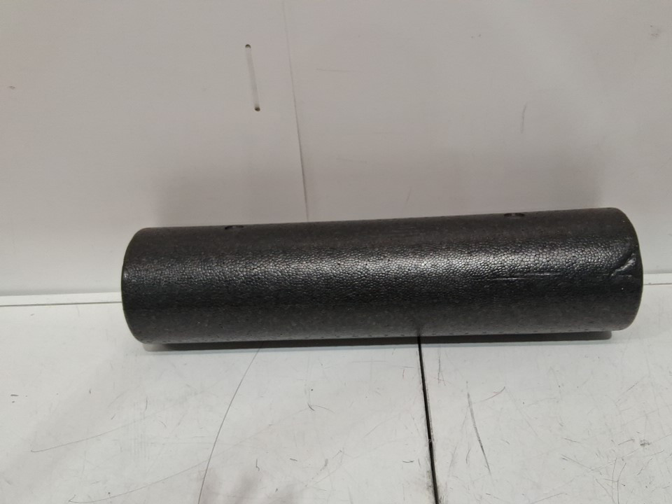 AMAZON BASICS HIGH-DENSITY ROUND FOAM ROLLER FOR YOGA & EXERCISE - 24" - BLACK image 3