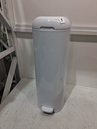 Playtex Diaper Genie Signature Platinum Diaper Pail with 18 bags refill roll- 27" - white (model: I000808) image 3
