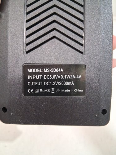 ADJUSTABLE 4-SLOT LITHIUM BATTERY SMART CHARGER - 2000MAH 5V - BLACK (MODEL: MS-5D84A) image 3