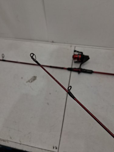 ugly stik carbon Spinning fishing rod - 7FT - Medium Heavy - red/black (model: USCBSP701MH) image 3