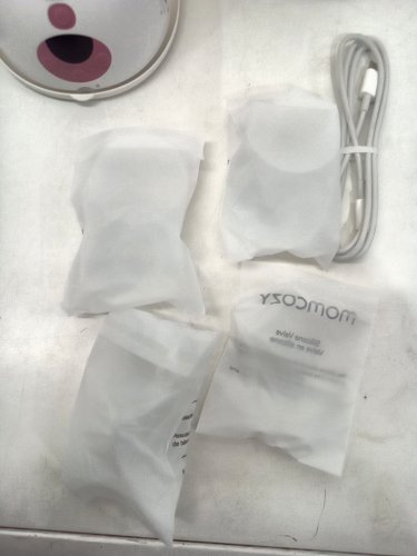 momcozy m5 smart wearable breast pumps with app control - white (model: bp380) image 3