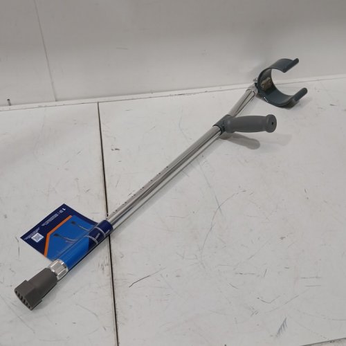 Medline Aluminum Forearm Crutch - 250LB - (model:mds805161) image 2
