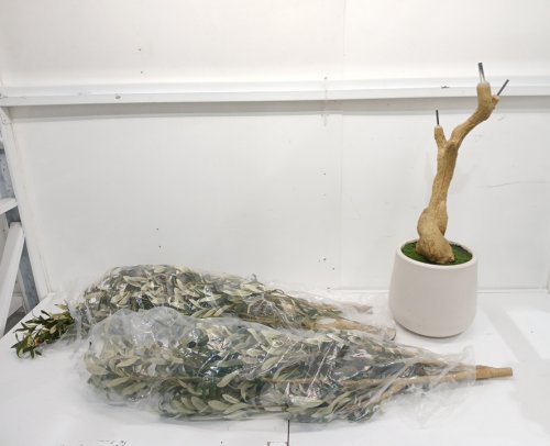 REALEAD ARTIFICIAL POTTED OLIVE TREE - 7FT - GREEN/WHITE (MODEL: ‎REJTGLSXP01-7FT) image 3