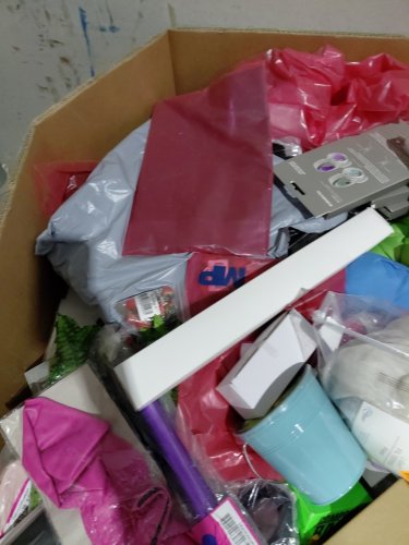 assorted MIXED item MYSTERY PALLET - VARIOUS PRODUCTS - aprox 300+ - (pallet #31) image 6
