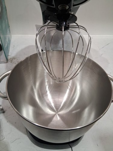 HAMILTON BEACH 7-SPEED TILT-HEAD STAND MIXER WITH SPLASH GUARD & ATTACHMENTS - 4QT. BOWL - BLACK (MODEL : 63391) image 8