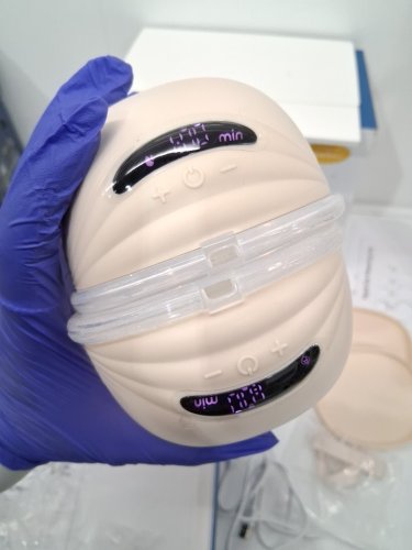 dr bash wearable breast pump s1 electric hands free with heating technology portable cahrging case and app control - beige (model: s21) image 3