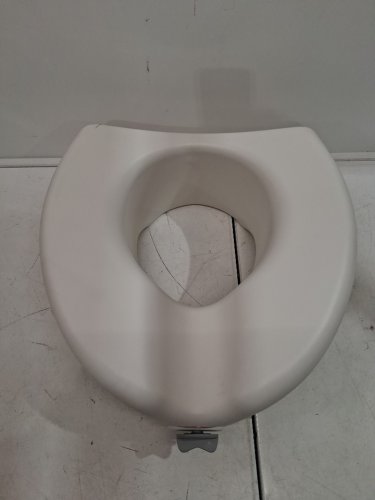 Medline Raised Toilet Seat with lock - 5'' x 16.6'' x 17.3'' - 400lb - white (model: ‎G4-501RX1) image 2