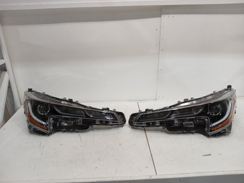2pc US built LED projector headlights - low beam LED, High beam LED, Signal LED for toyota corolla L/LE models 2020-2021 - SE style black image 4