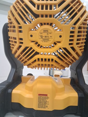 DEWALT CORDLESS 3 BLADE JOBSITE FAN - MAX 20V, UP TO 650 CFM **TOOL ONLY** - BLACK/YELLOW (MODEL: DCE512B) image 3