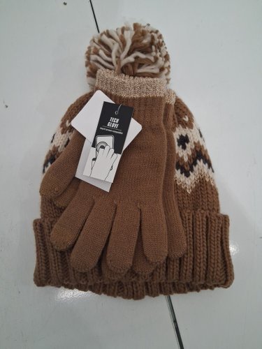 3PC TIME AND TRU WINTER HAT WITH GLOVES - TOUCH SCREEN COMPATIBLE - BROWN/BEIGE image 2