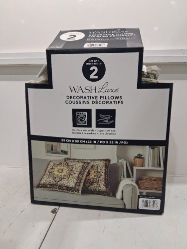 2PK wash luxe Town & Country Living Decorative Pillows - 22" x 22" - multi-colour (Model: 1901552) image 2