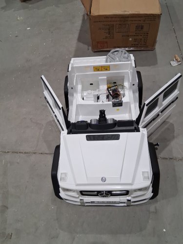 COSTWAY KIDS RIDE ON MERCEDES BENZ WITH RC REMOTE CONTROL AND TRUNK - 12V - WHITE (MODEL:TY328021wh) image 7