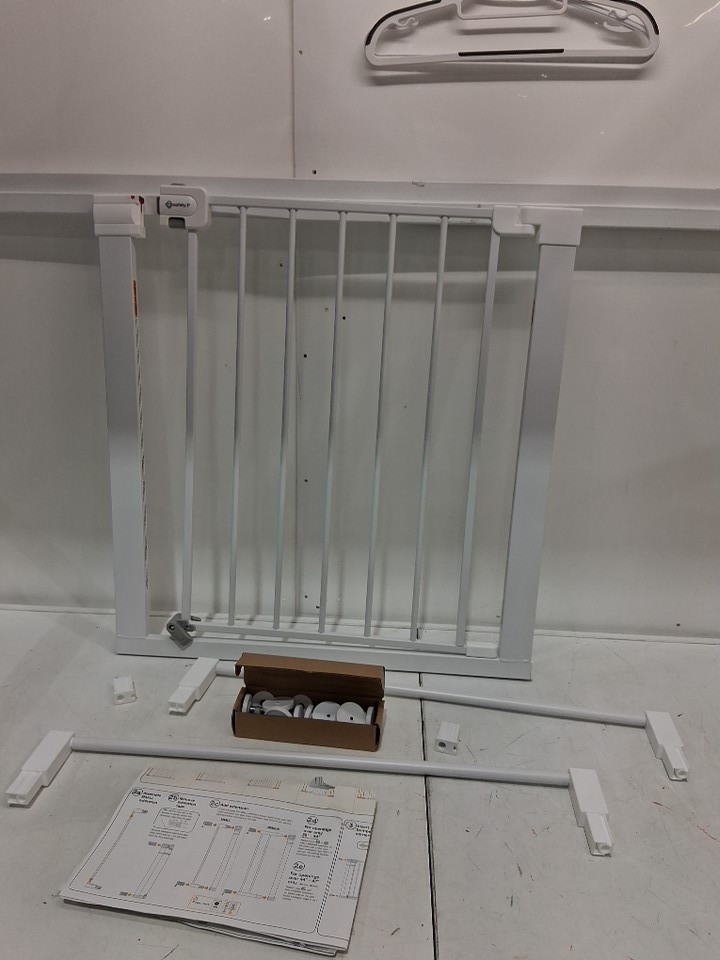 SAFETY 1ST EASY INSTALL WALK THROUGH BABY GATE - 29" - 38" x 28" - WHITE (MODEL: GA105CWHOf2) image 3
