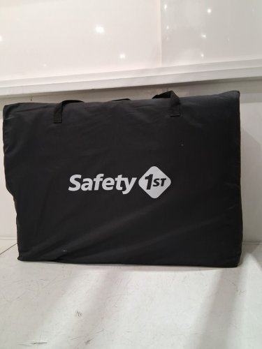 SAFETY 1ST DREAM AND GO LIGHTWEIGHT FOLDABLE PLAYARD WITH SOFT MATTRESS AND ZIP-UP BASSINET - 26" x 31" x 42" - GREY WOLF (MODEL: 05111CGRW) image 2