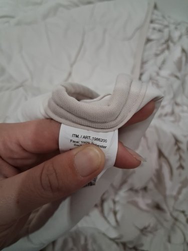 BERKSHIRE REVERSIBLE DOWN-ALTERNATIVE COOLING BLANKET - QUEEN - beige (MODEL: 1986200) image 4