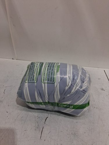 Below Zero reversible Cooling Throw Blanket - 60" x 70" - blue stripes/solid (model : 1991350) image 2