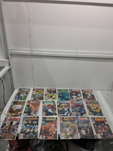18 assorted the punisher comic books - marvels comics image 2