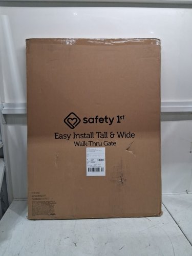 Safety 1st Easy Install tall and wide Walk Thru Gate - 29"-47" - 36" - WHITE - (MODEL: GA106CWHOF1ZY) image 2