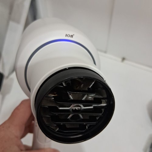 WAVYTALK blown away IONIC HAIR DRYER WITH DIFFUSER & CONCENTRATOR ATTACHMENTS - white (MODEL: ql-5917bdc-i) image 4