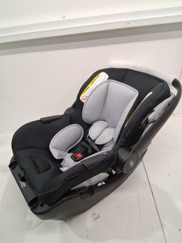 Britax Willow S Infant Car Seat with Alpine Base Rear Facing 4–30 lb ClickTight Installation RightSize Harness SafeWash Fabrics UPF 50+ Canopy and Compatibility with Britax Brook and Grove Strollers - Grey / Black (Model:E1D004D) image 4