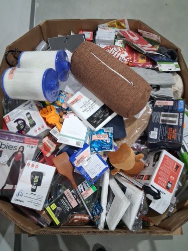 assorted MIXED item MYSTERY PALLET - VARIOUS PRODUCTS - aprox 300+ - (pallet #37) image 3
