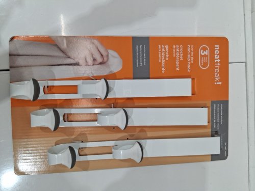 3PK NEATFREAK! OVER-THE-DOOR NON-SLIP HOOKS - WHITE/GREY (MODEL: 1993761) image 2